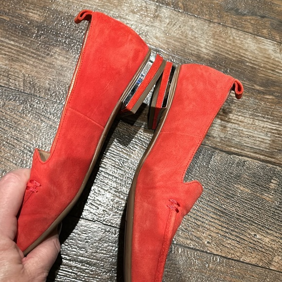 Franco Sarto red suede loafers - Picture 2 of 6